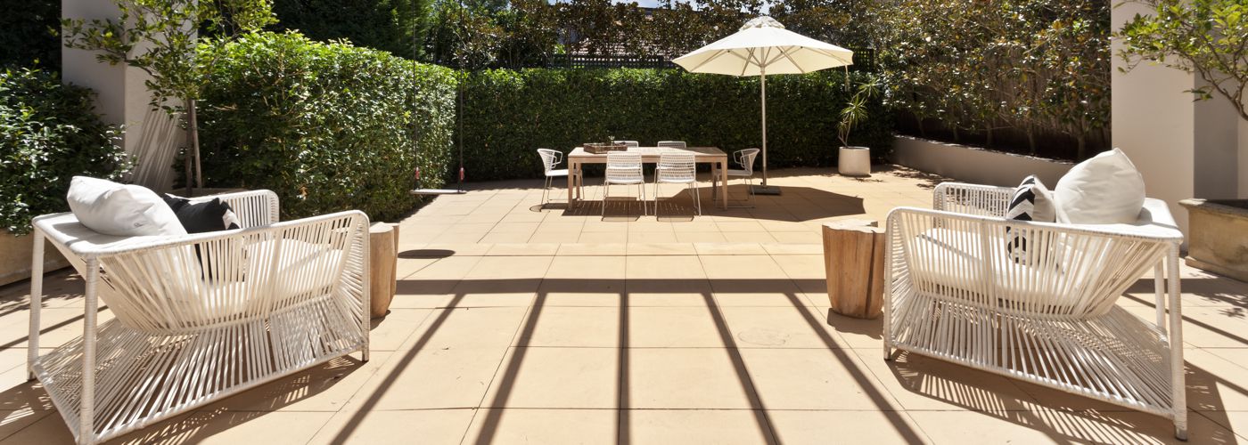 Terrace floors made of rubber granulate - Tiles & slabs
